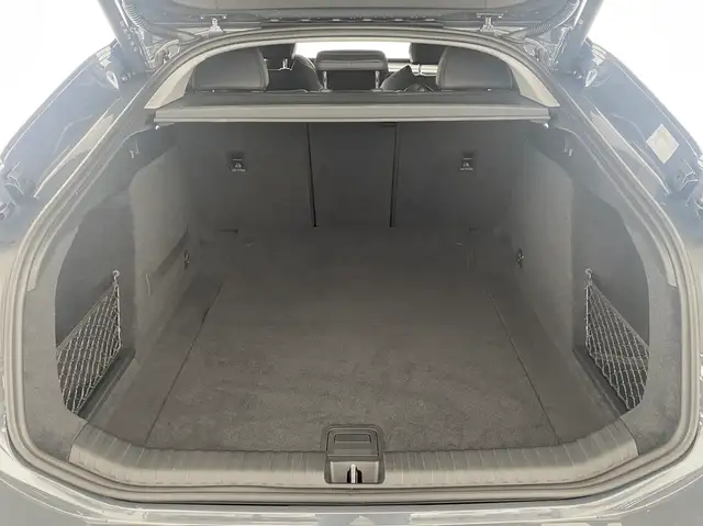 Audi A6 view 7