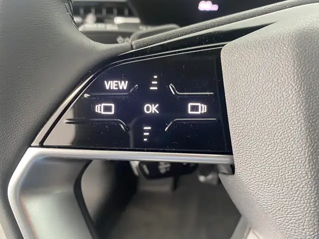 Audi A6 view 14