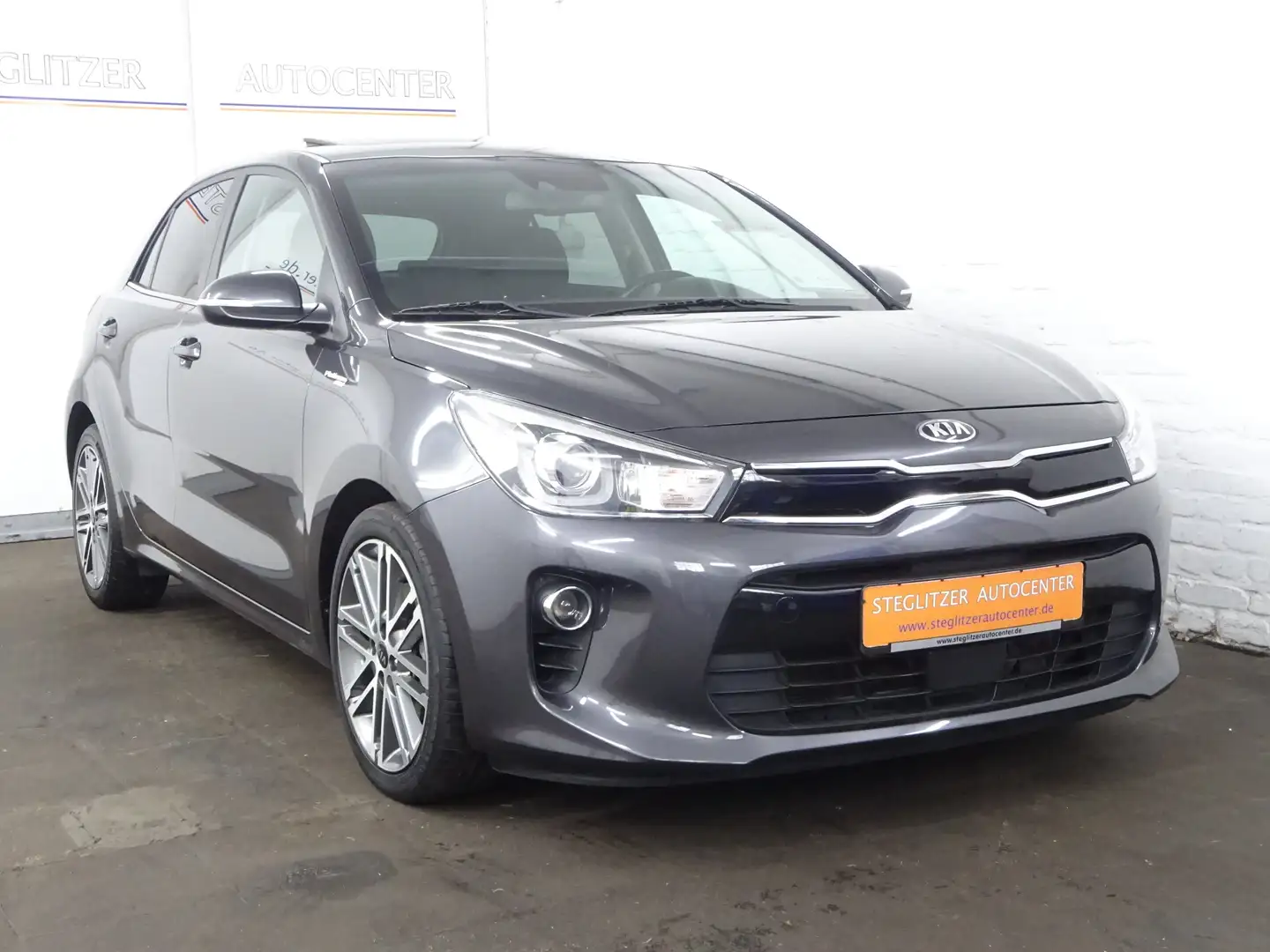 Kia Rio 1.0 TGDI Platinum Edition DCT Navi/Kamera/PDC/SD Grau - 2