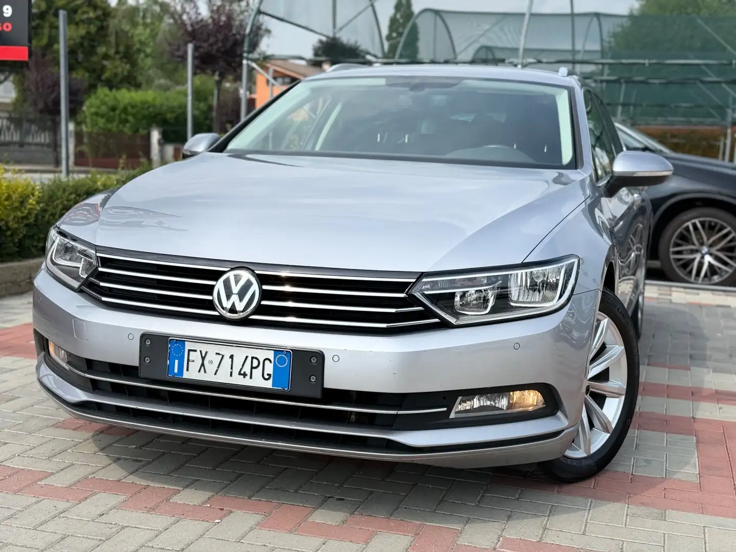 Volkswagen Passat Variant 1.6 TDI SCR DSG Business BMT Grigio - 1