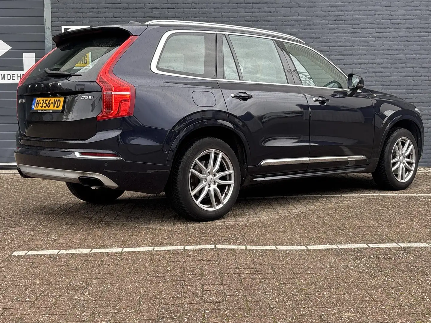 Volvo XC90 2.0 D5 AWD Inscription | 7 Persoons | Pano | Leder Bleu - 2