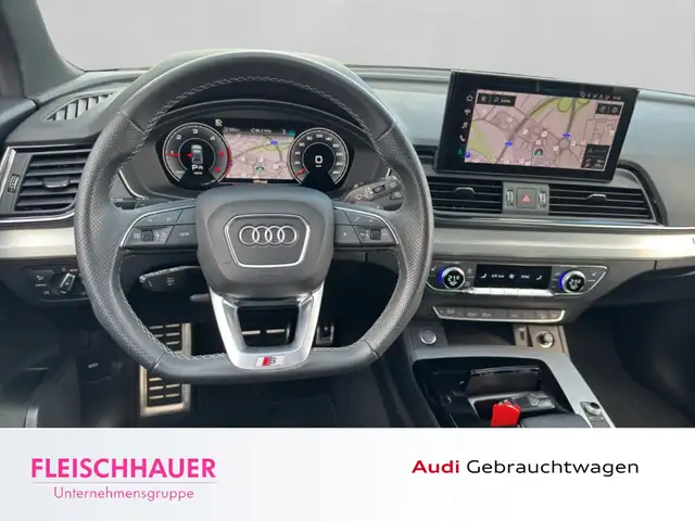 Audi Q5 view 15
