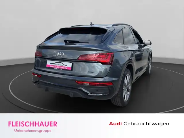 Audi Q5 view 7