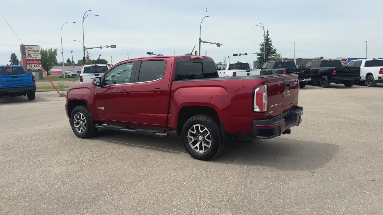GMC Canyon photo GMC Canyon