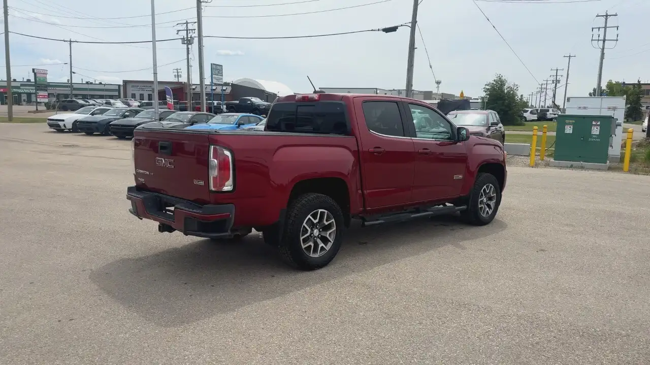 GMC Canyon photo GMC Canyon