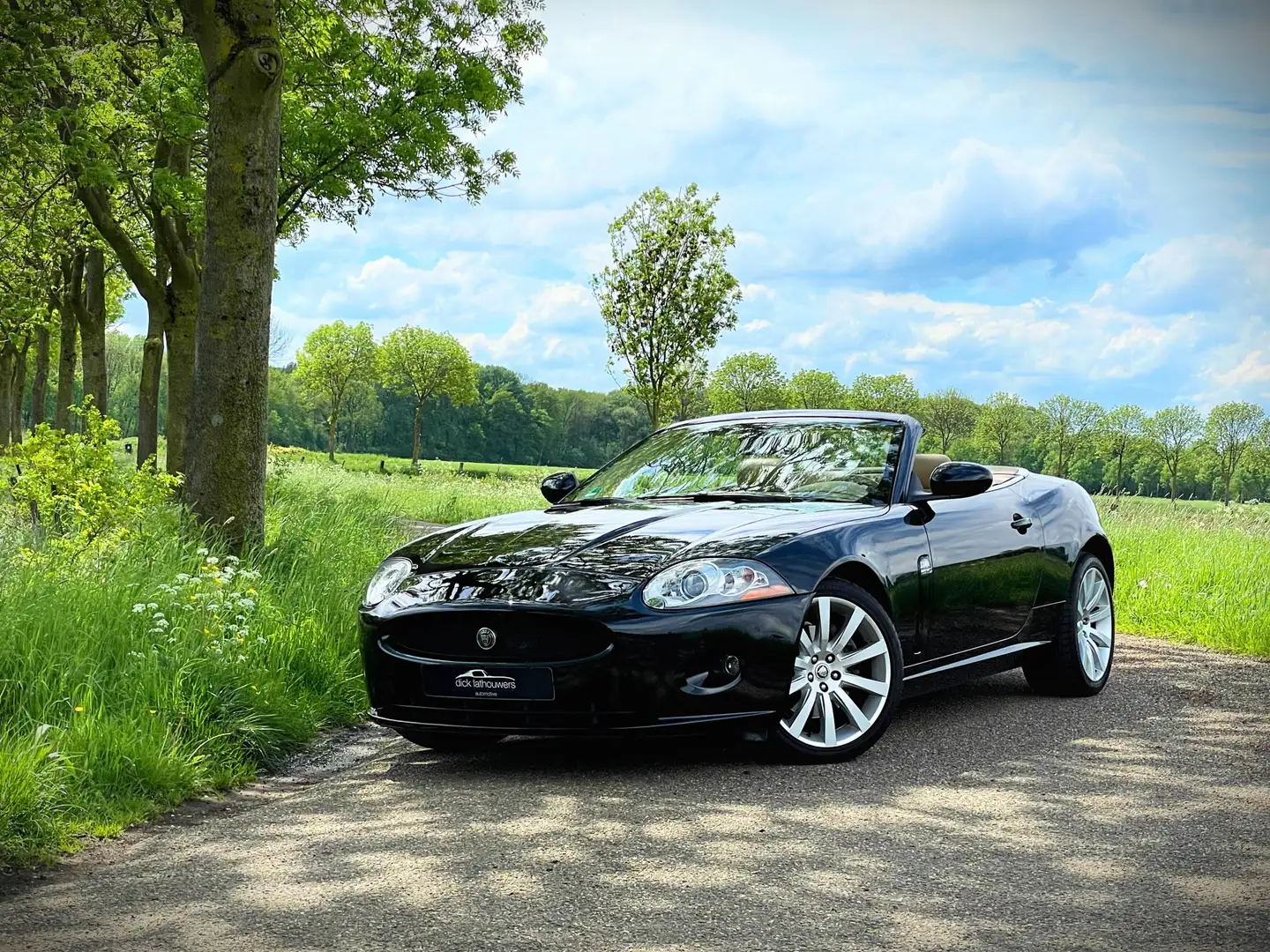 Jaguar XK 4.2 V8 Convertible / 85.000KM / XK SPECIALIST / YO Noir - 1