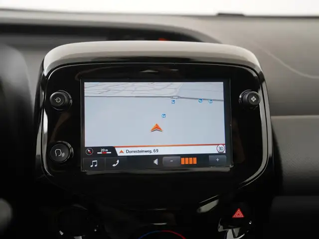 Peugeot 108 view 12
