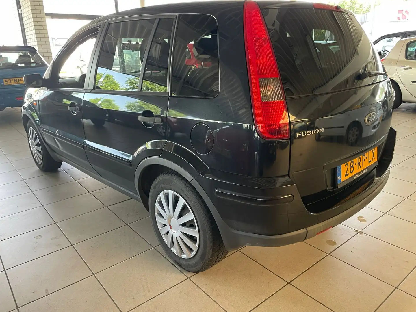 Ford Fusion 1.6-16V Futura Airco, Elektrisch Pakket, Nieuwe AP Noir - 2