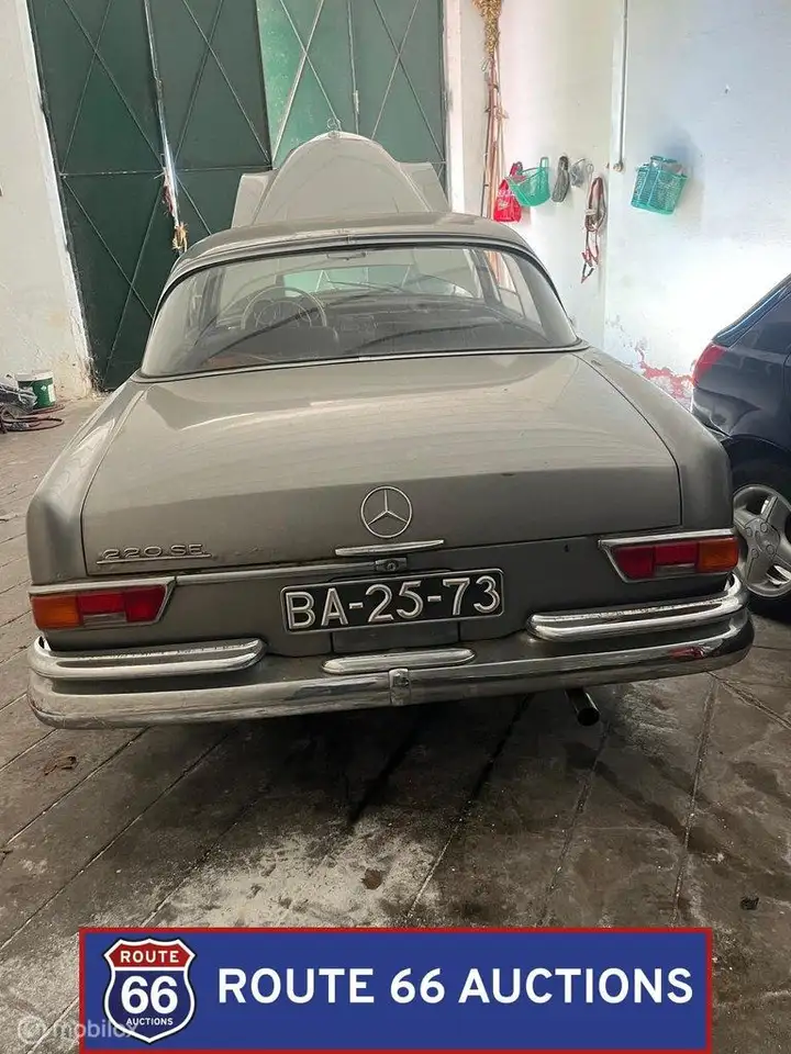 Mercedes-Benz 220 Coupe, foto 5
