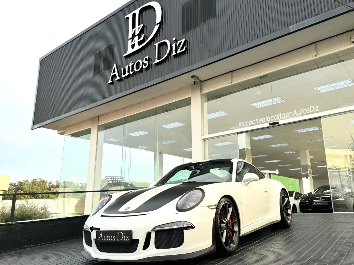 Porsche 991 GT3 PDK Weiß - 1