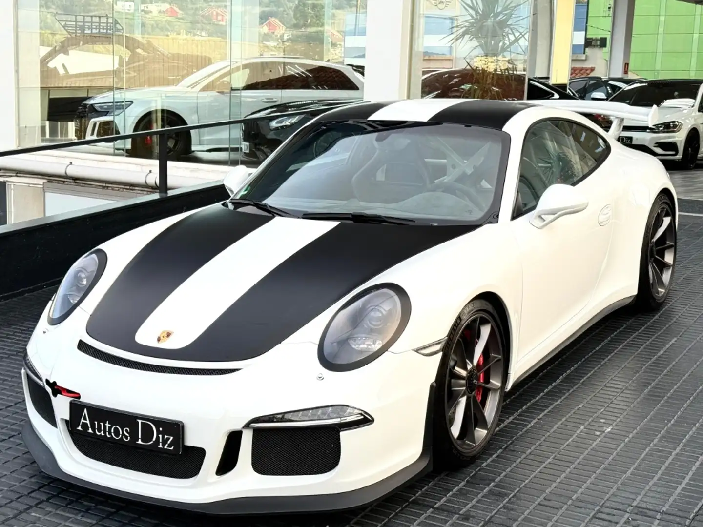 Porsche 991 GT3 PDK Weiß - 2