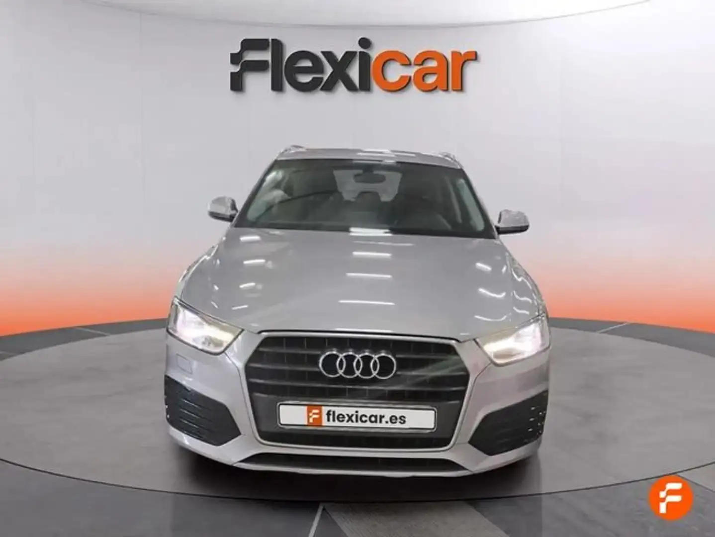 Audi Q3 1.4 TFSI CoD S tronic Grau - 2