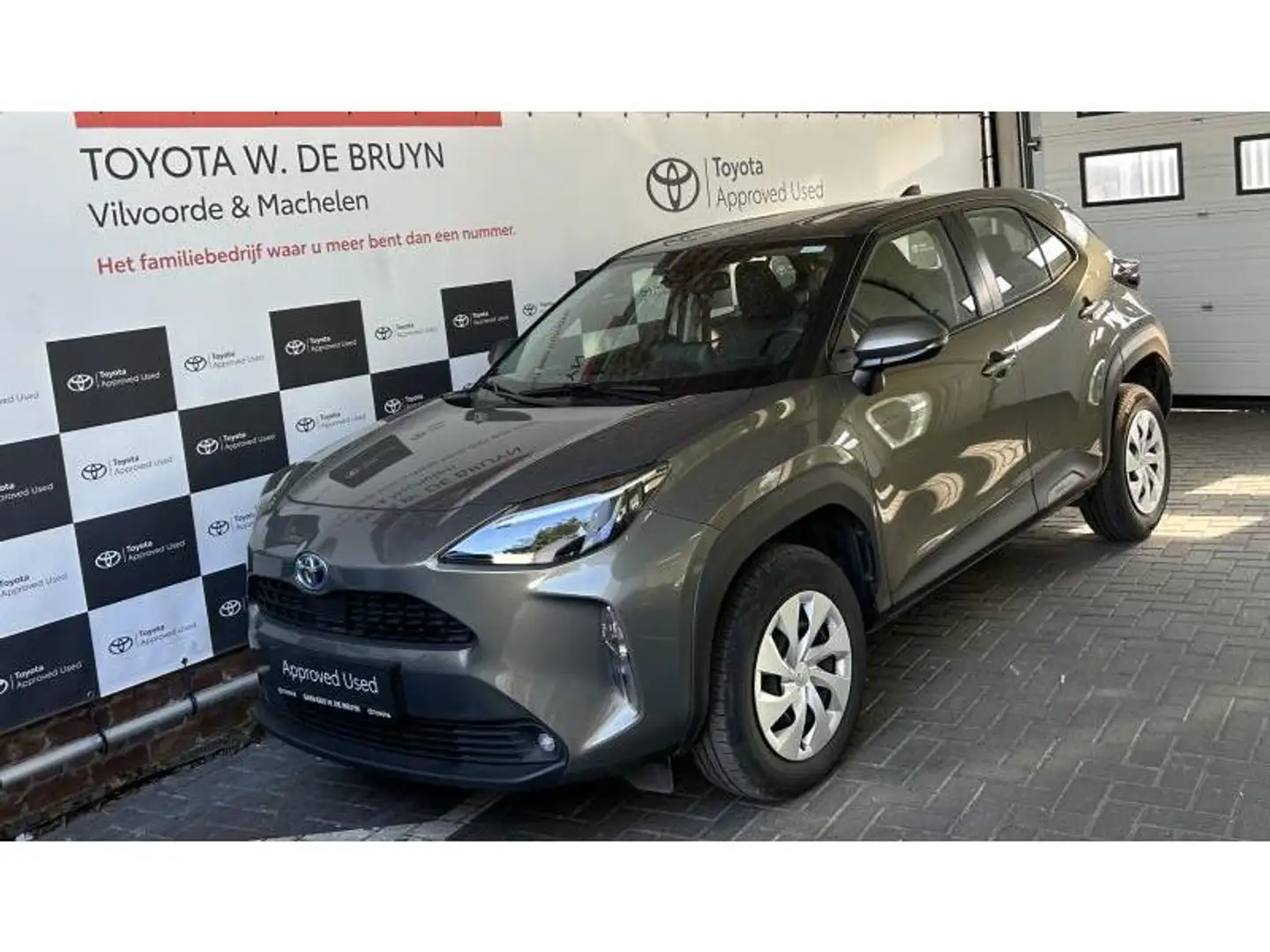 Toyota Yaris Cross Dynamic Bronce - 1