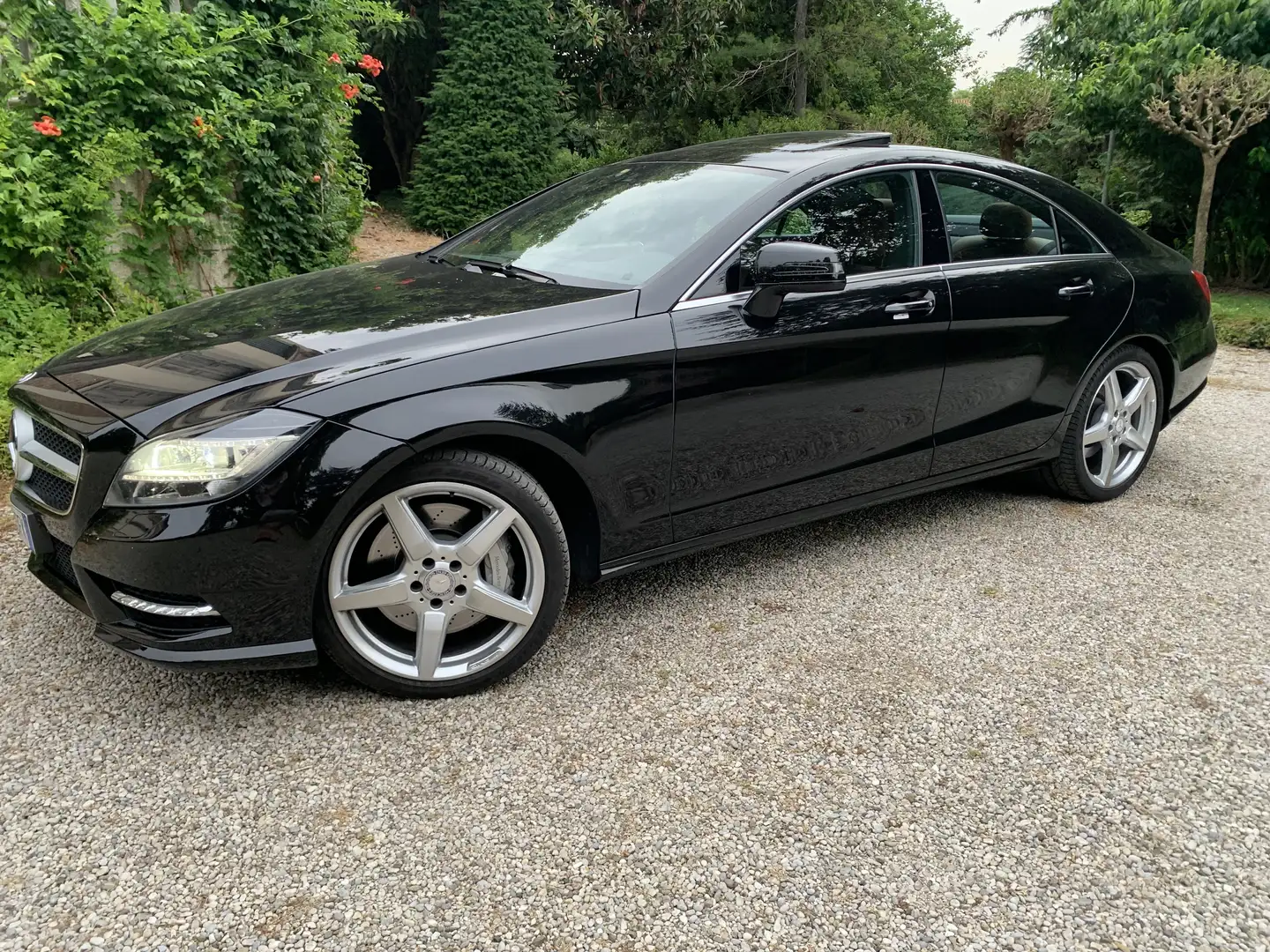 Mercedes-Benz CLS 500 4matic blutech Noir - 1