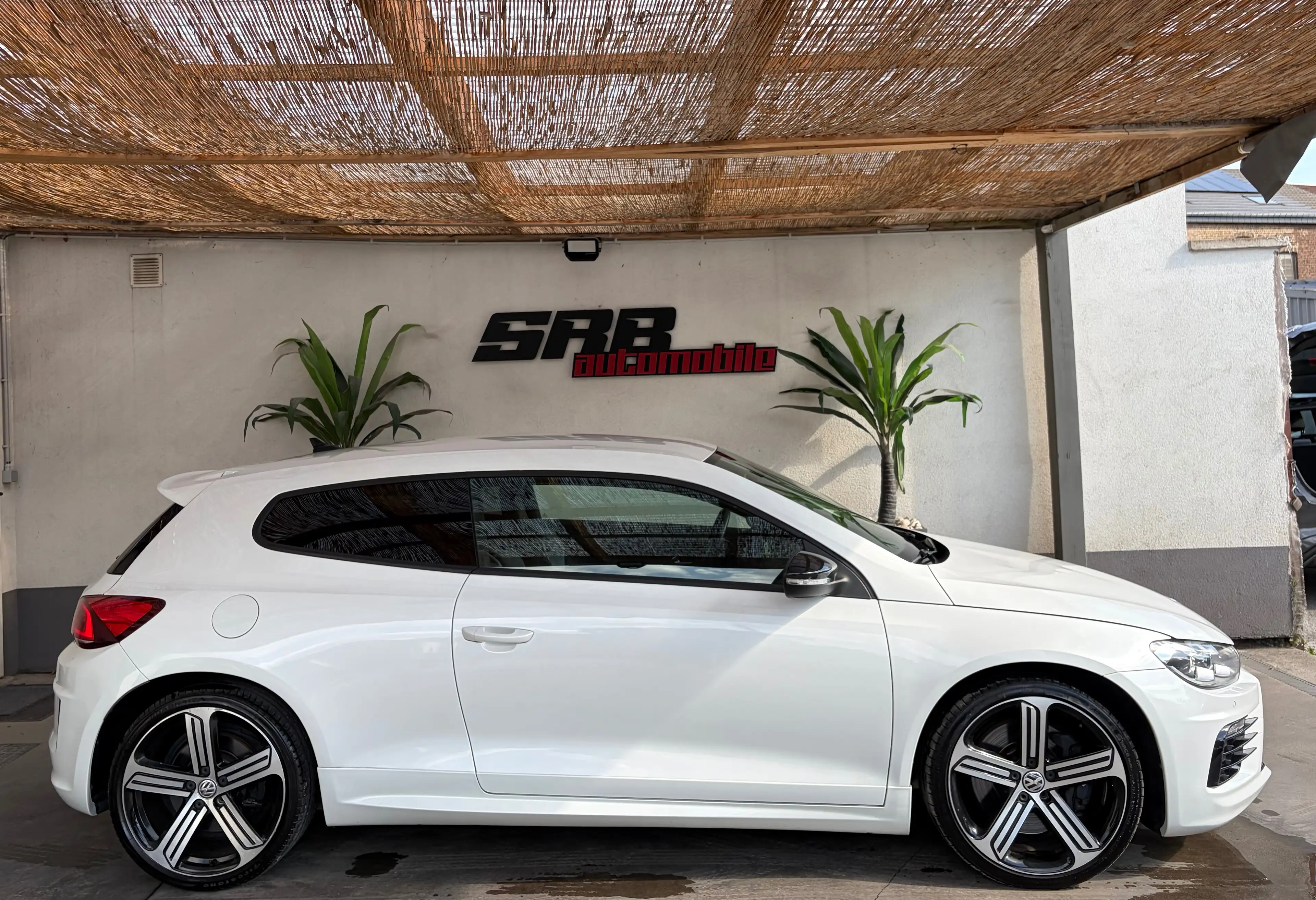 Volkswagen Scirocco Scirocco R 2.0 TSI — photo 7