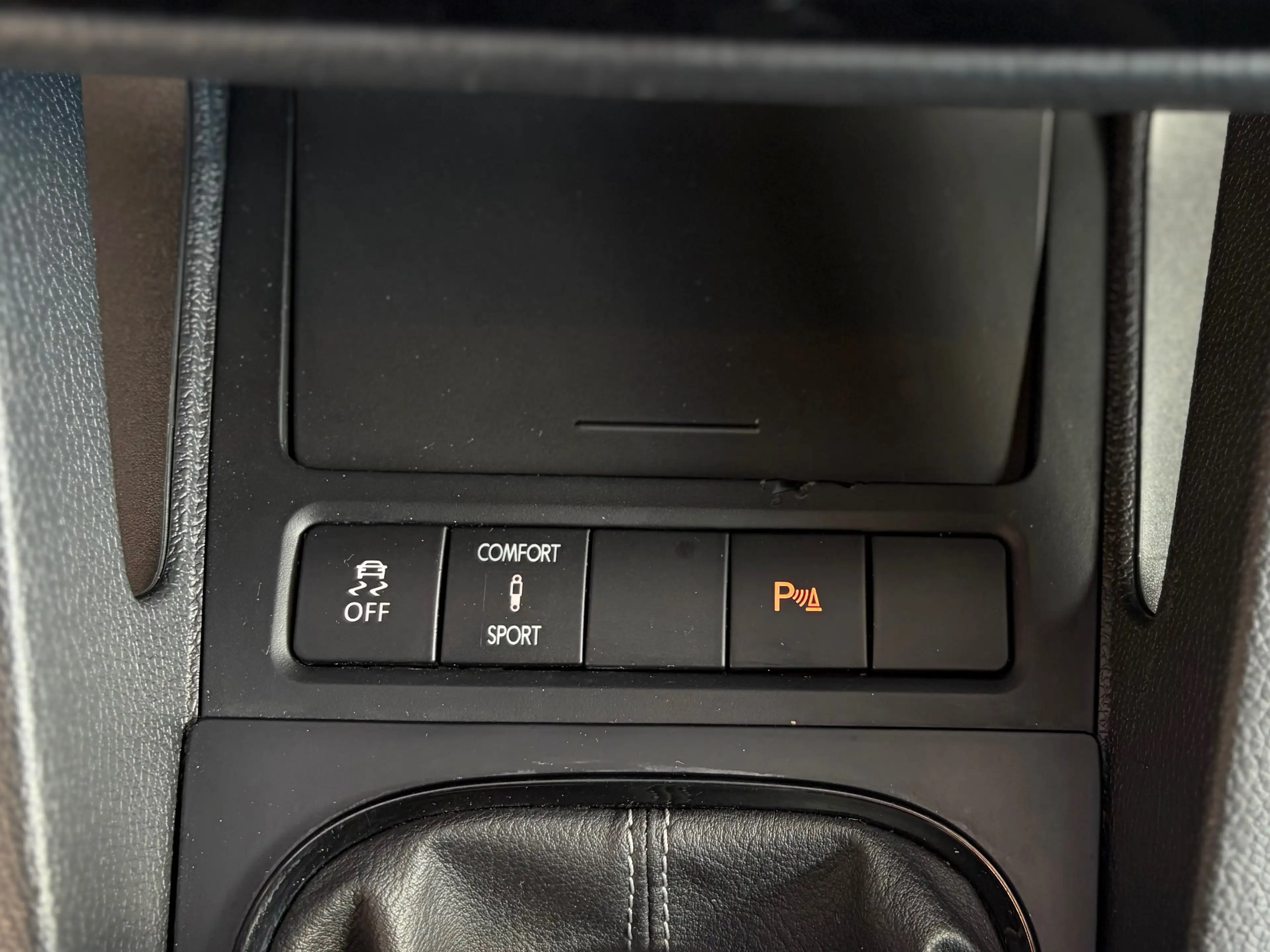 Volkswagen Scirocco Scirocco R 2.0 TSI — photo 15