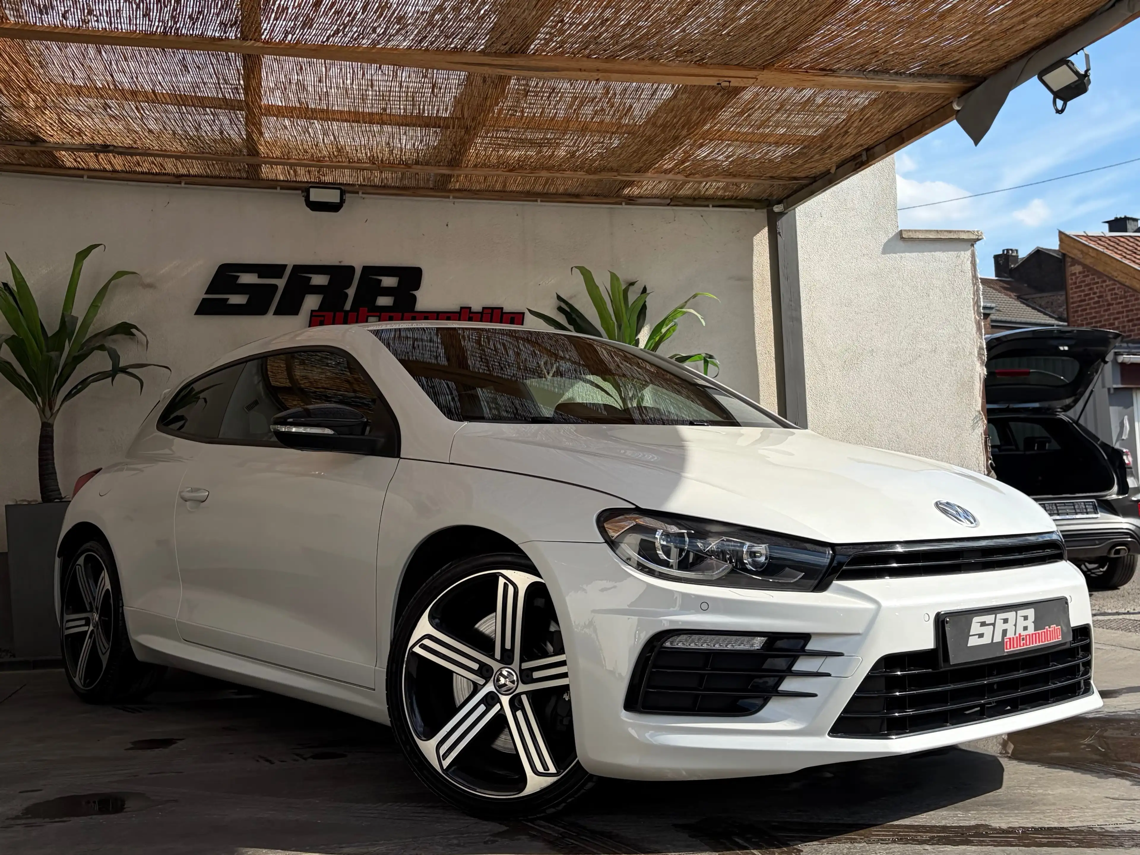 Volkswagen Scirocco Scirocco R 2.0 TSI — photo 5