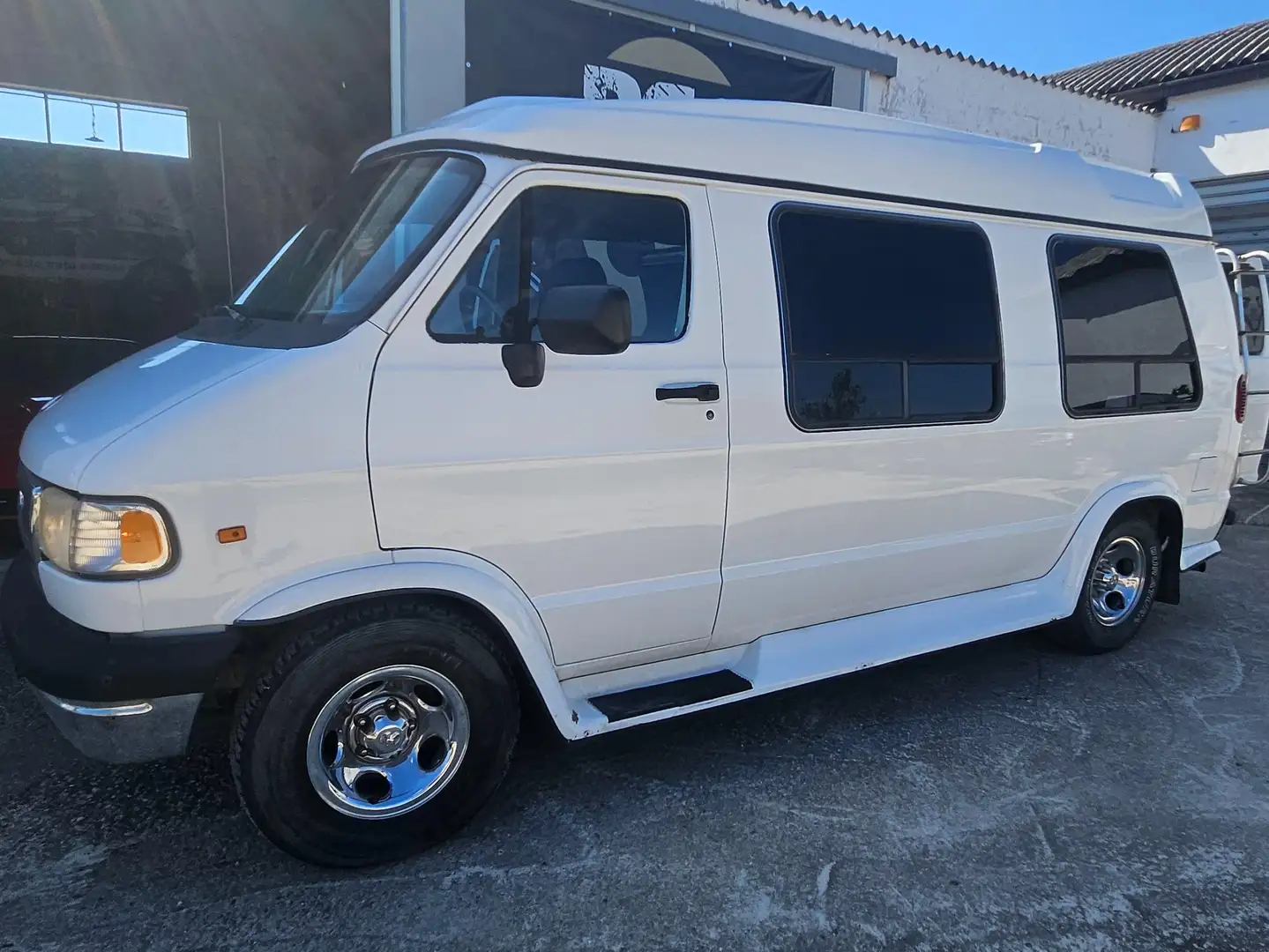 Dodge Sonstige RAM VAN RIVIERA LIMITED V8 Weiß - 1