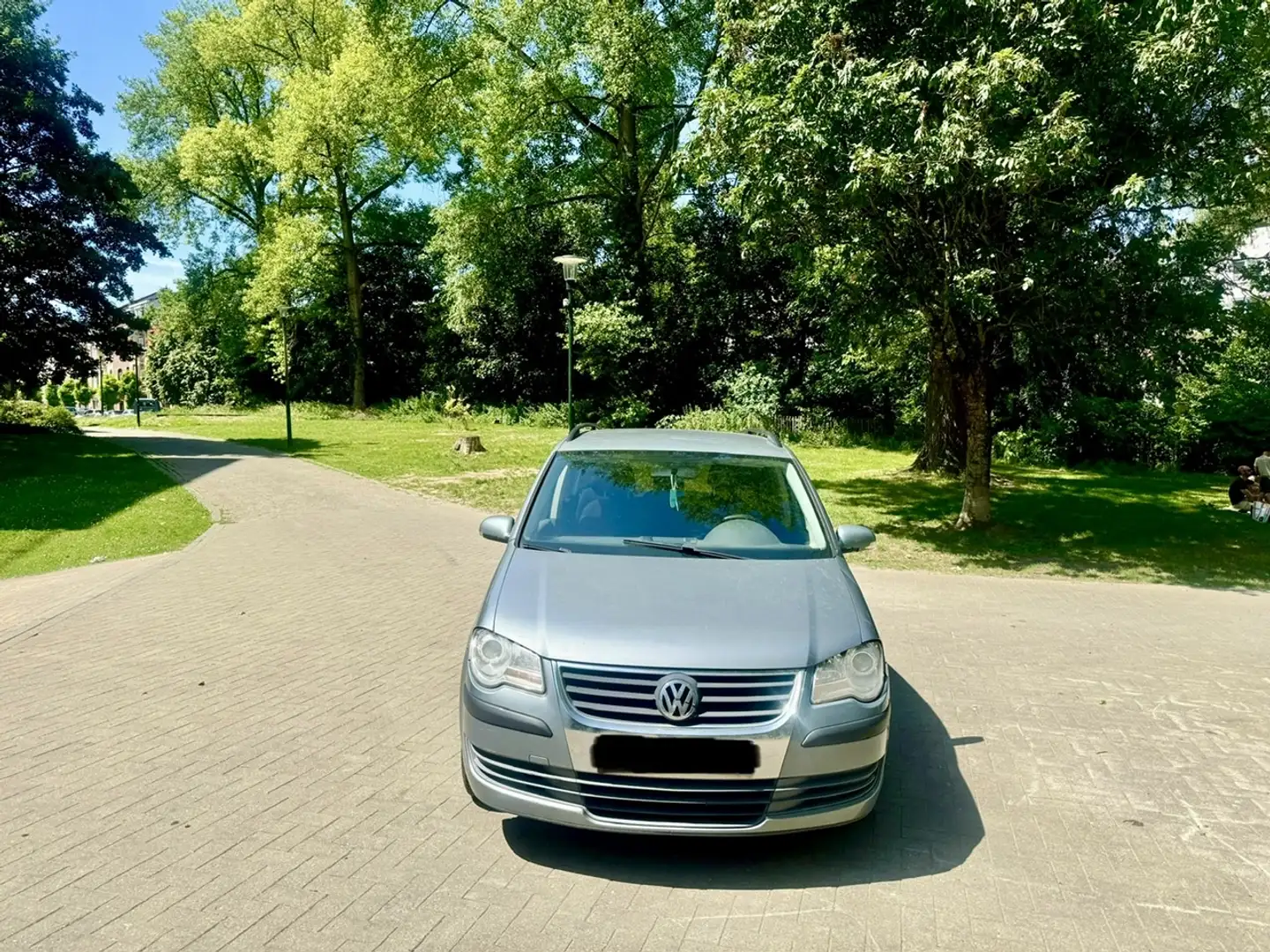 Volkswagen Touran 1.9 TDi Hockey Gris - 2
