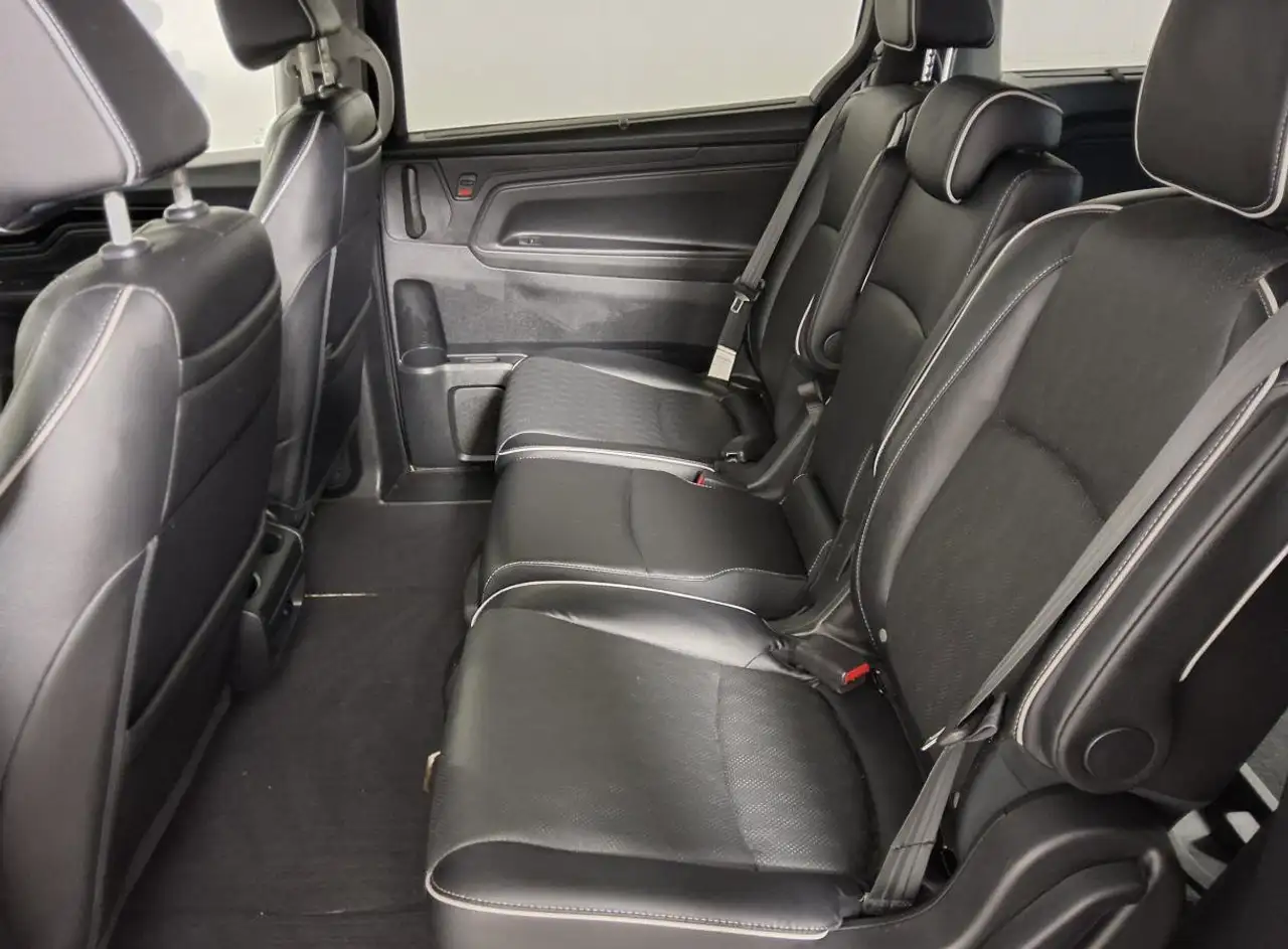 Honda Odyssey снимка Honda Odyssey
