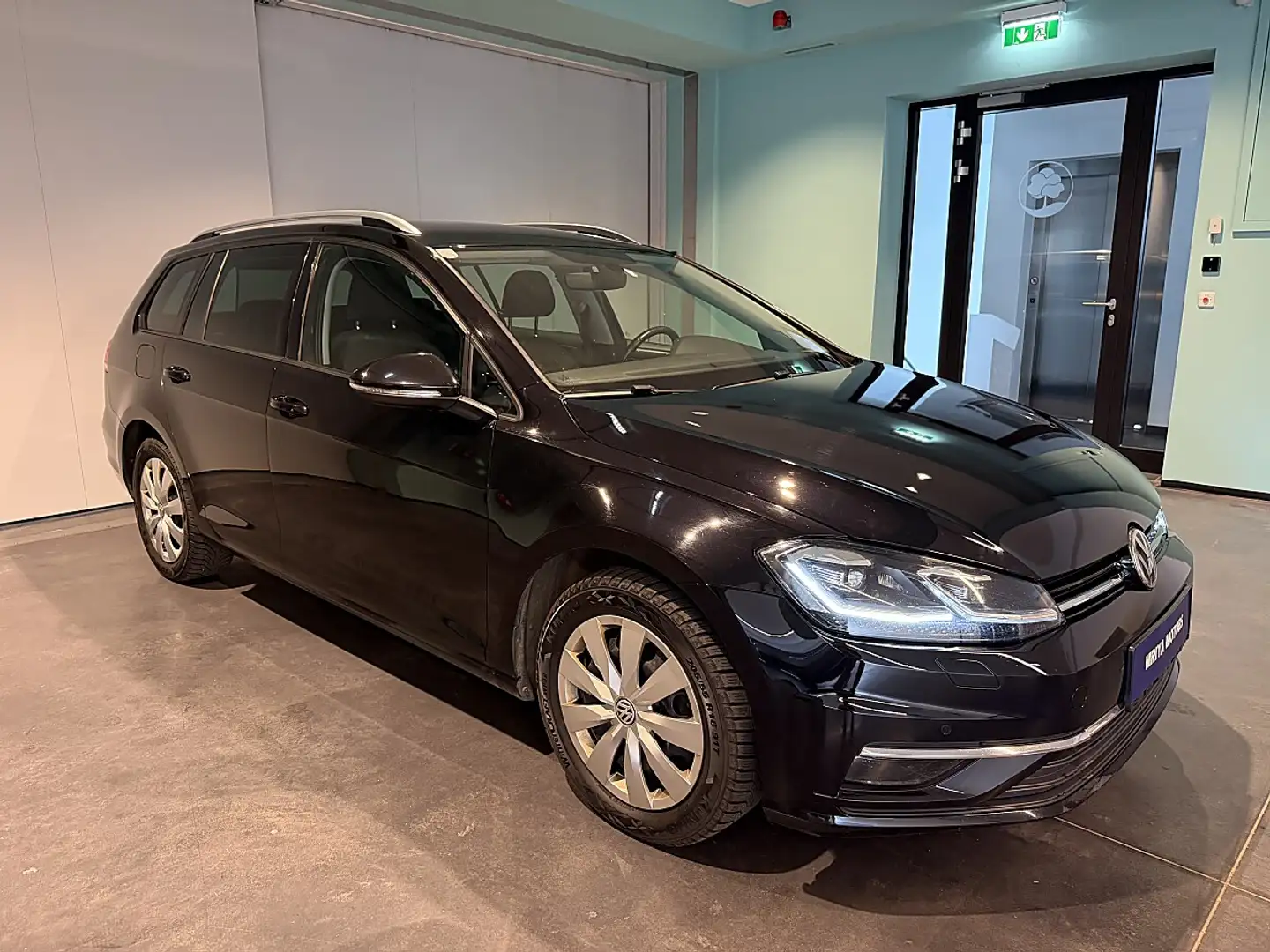 Volkswagen Golf VII 1.6 TDI Comfortline DSG | LED | App-Connect... Schwarz - 2