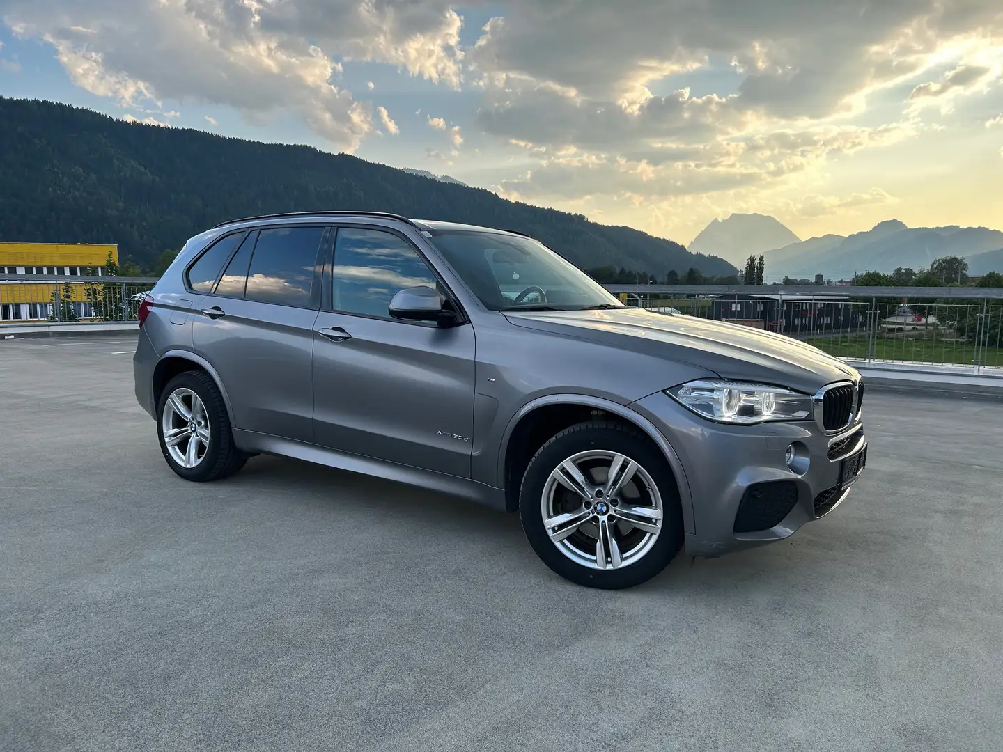 BMW X5 X5 xDrive30d Aut. +Neues Pickerl ÖAMTC+ Grau - 2