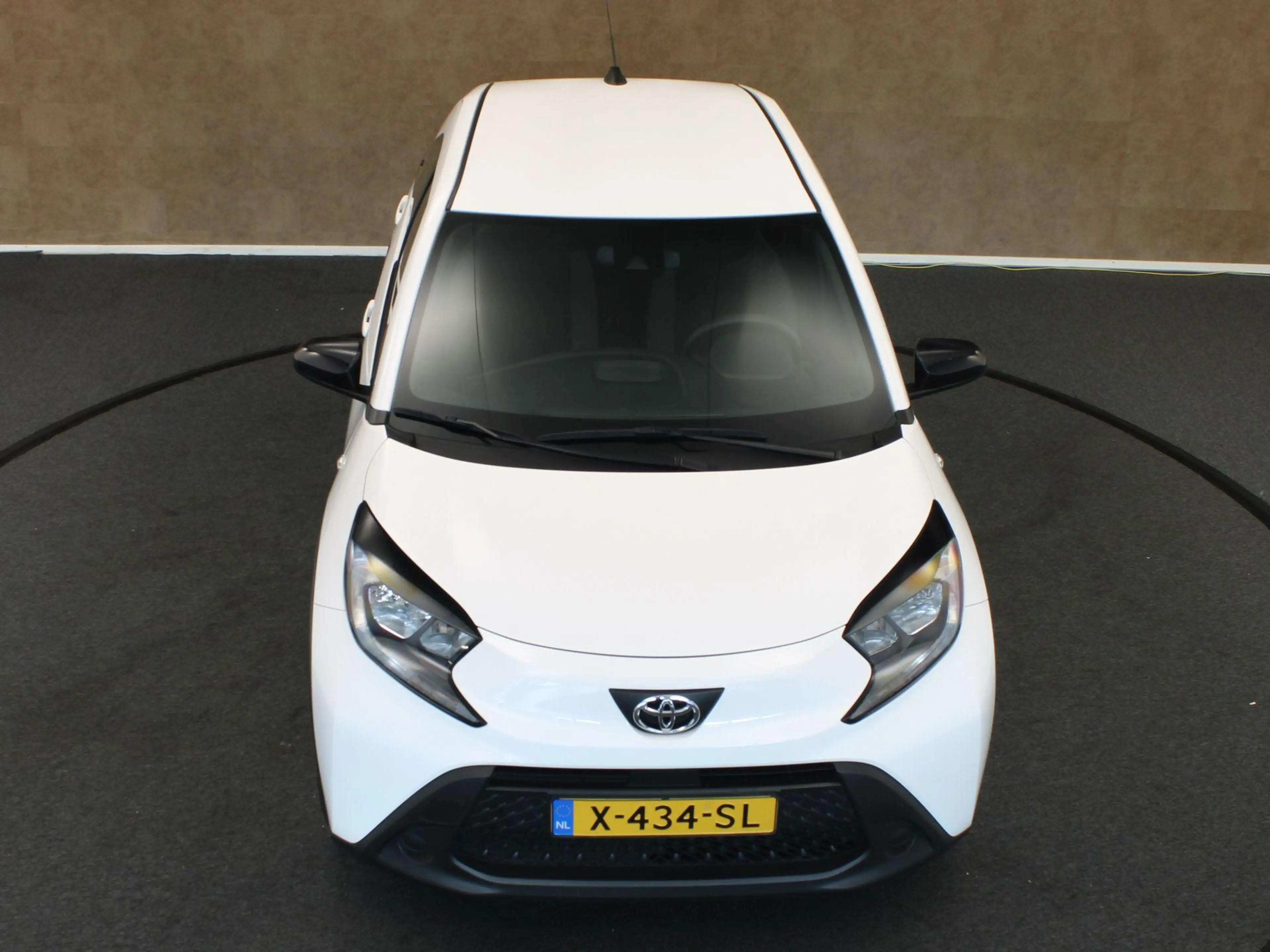 Toyota Aygo X 1.0 VVT-i MT Play - ORIGINEEL NEDERLANDSE AUTO - A — photo 13