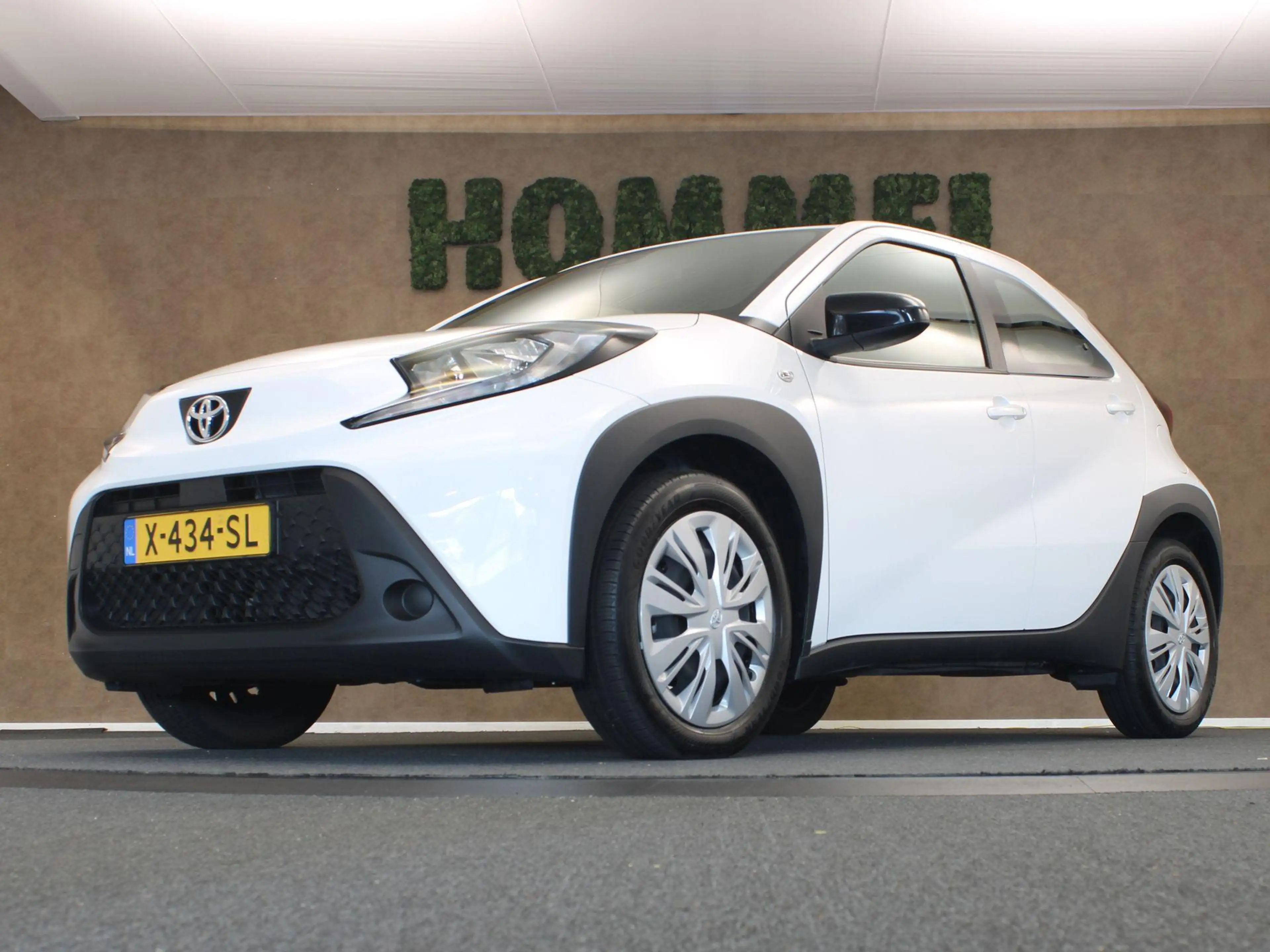 Toyota Aygo X 1.0 VVT-i MT Play - ORIGINEEL NEDERLANDSE AUTO - A — photo 14