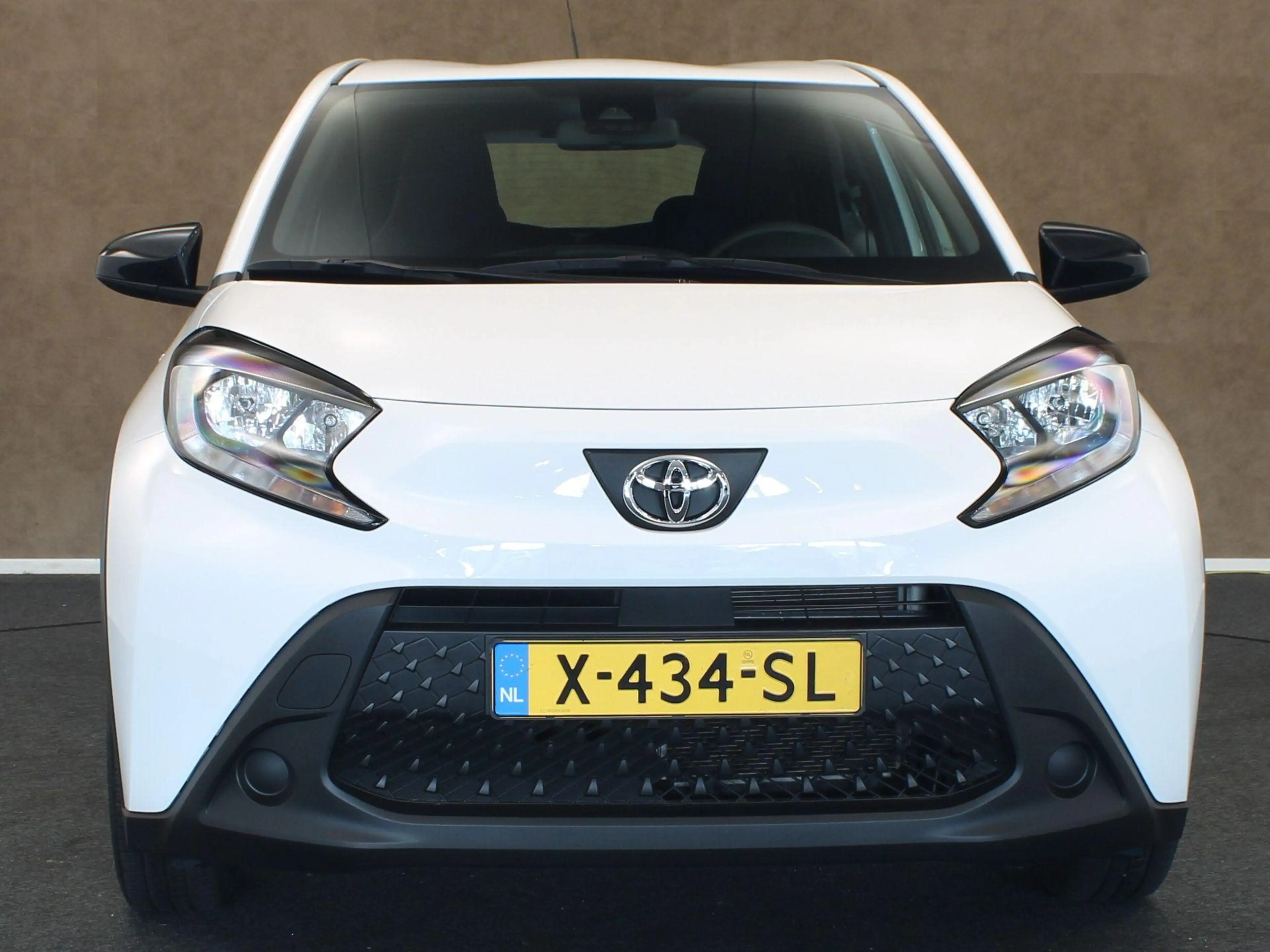 Toyota Aygo X 1.0 VVT-i MT Play - ORIGINEEL NEDERLANDSE AUTO - A — photo 8