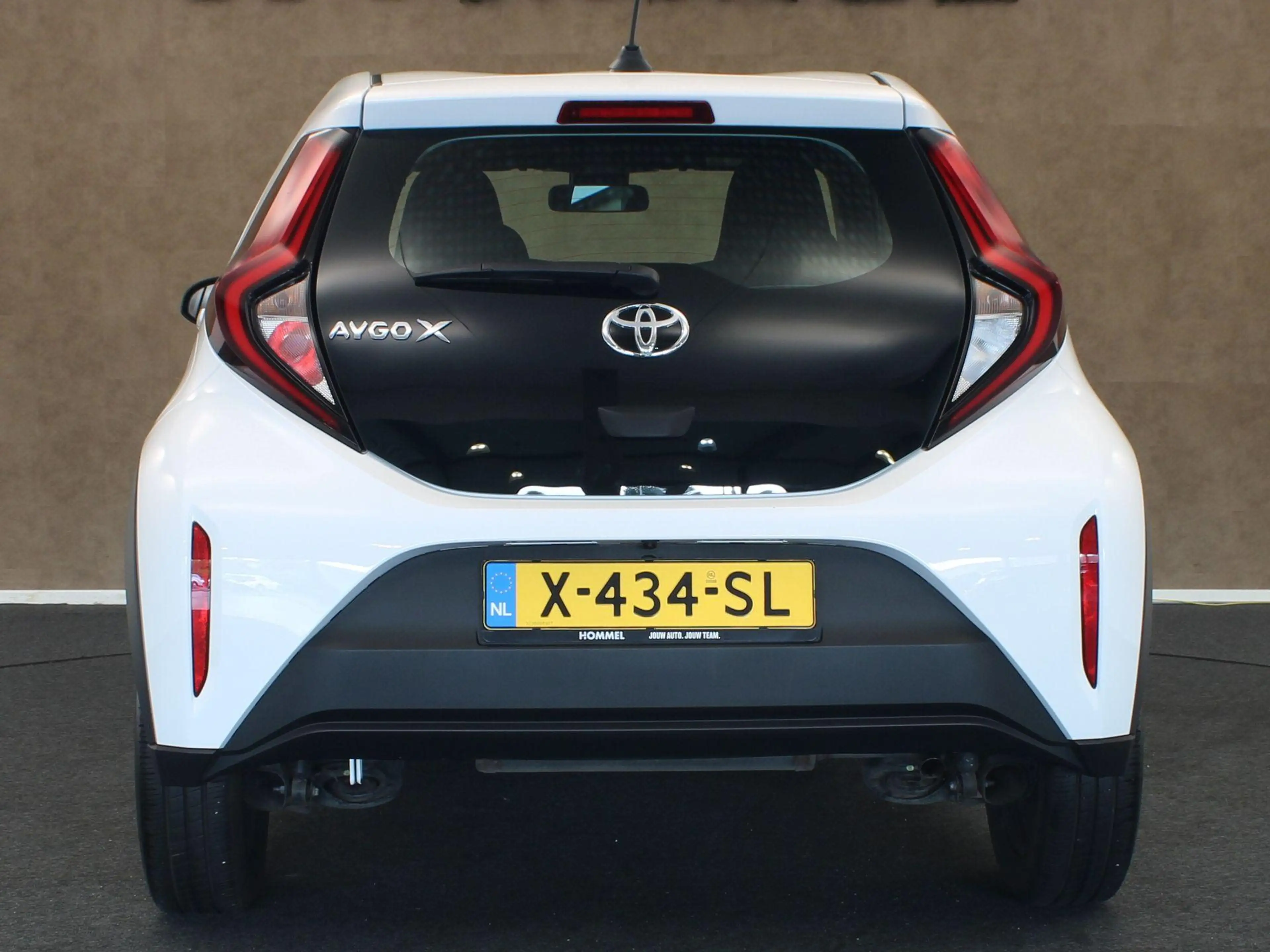 Toyota Aygo X 1.0 VVT-i MT Play - ORIGINEEL NEDERLANDSE AUTO - A — photo 9