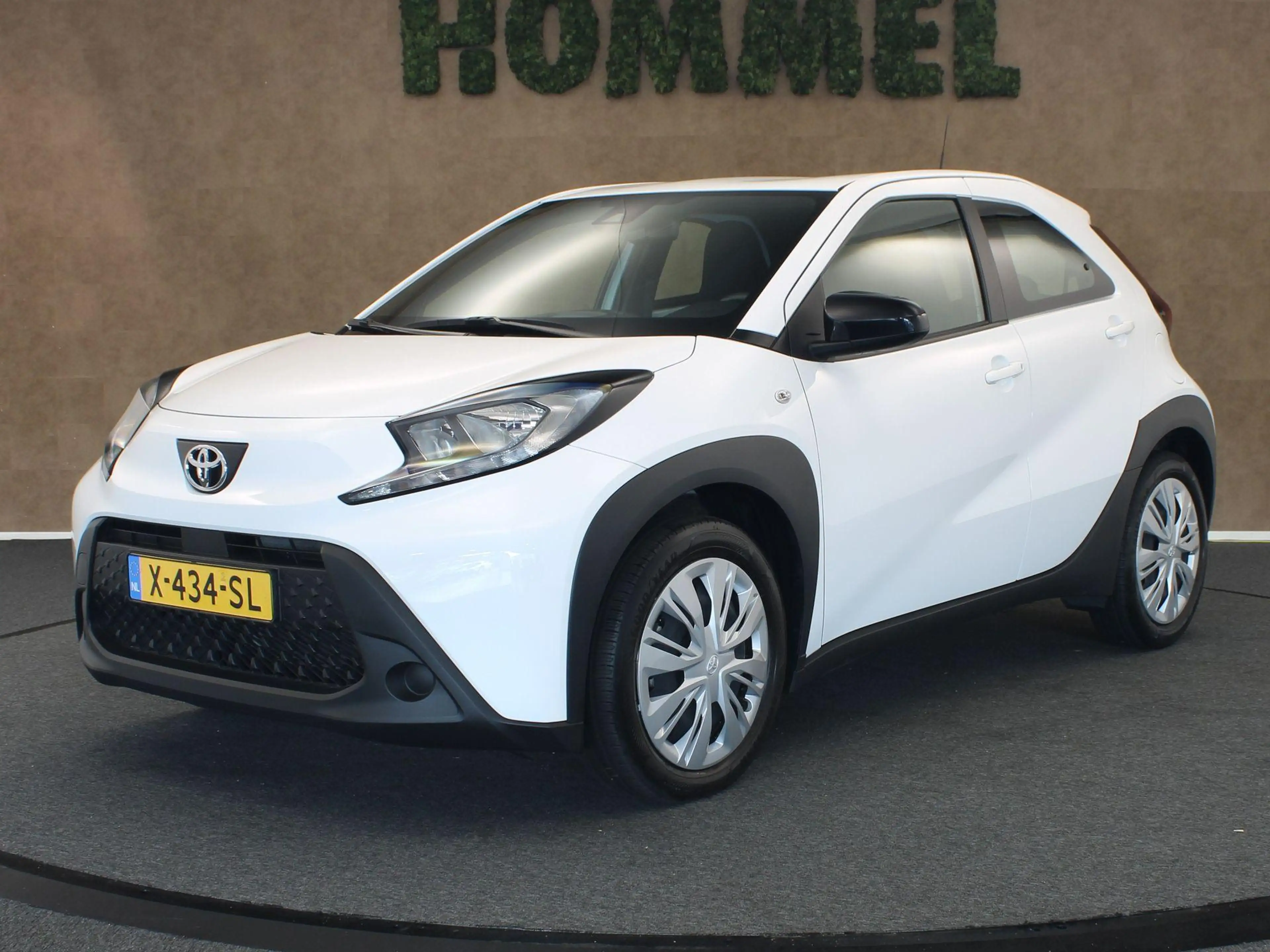 Toyota Aygo X 1.0 VVT-i MT Play - ORIGINEEL NEDERLANDSE AUTO - A — photo 6