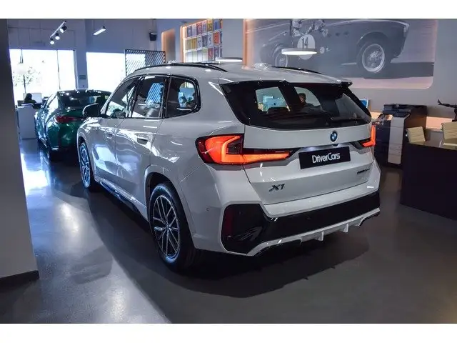 BMW X1 view 25