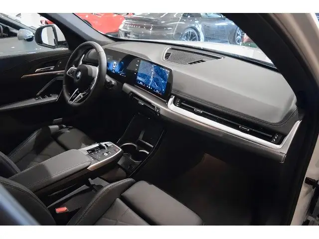 BMW X1 view 4