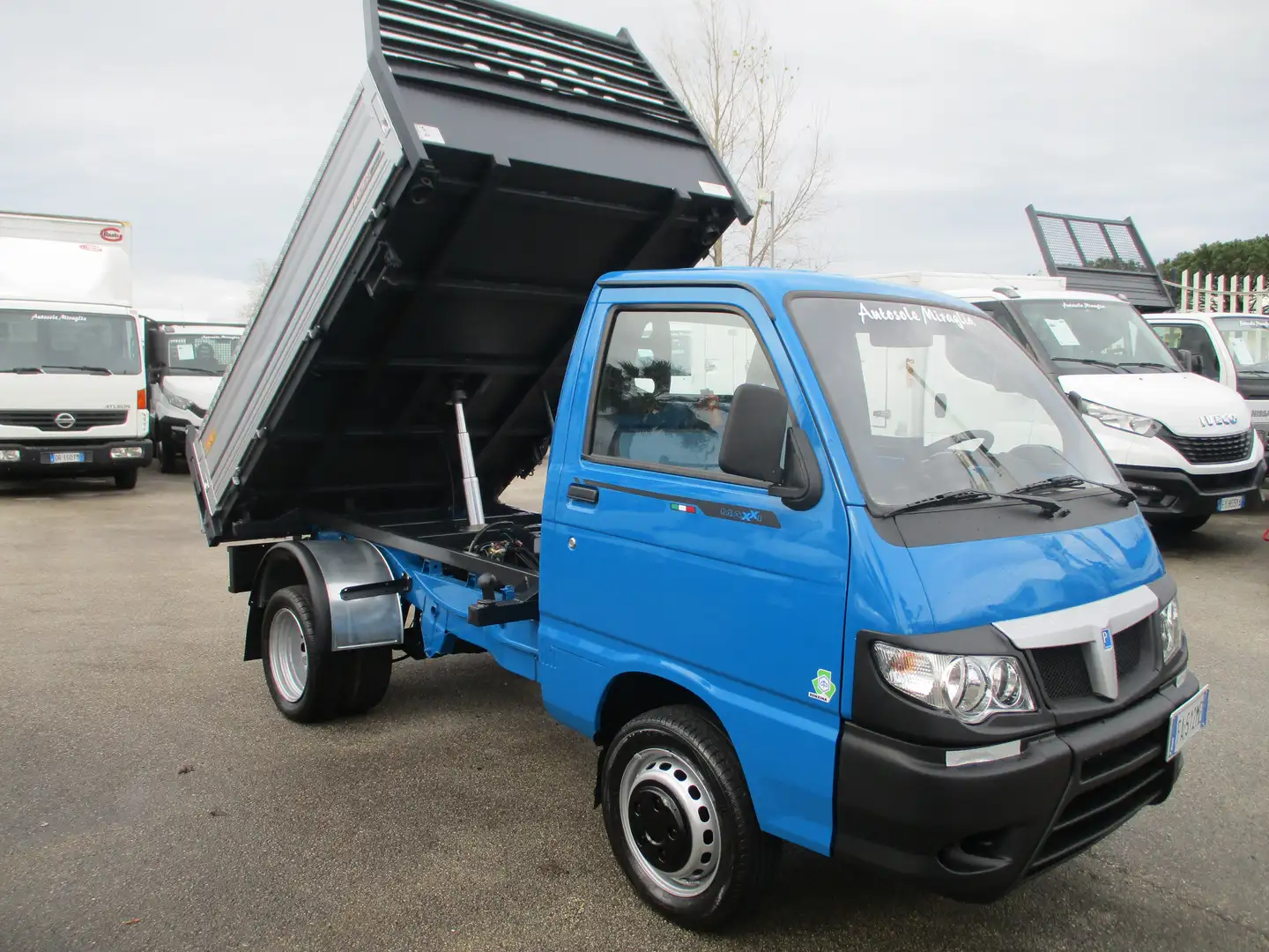 Piaggio Porter 1.3 16V E5 MAXXI GEMELLATO RIBALTABILE TRILATERALE Bleu - 1