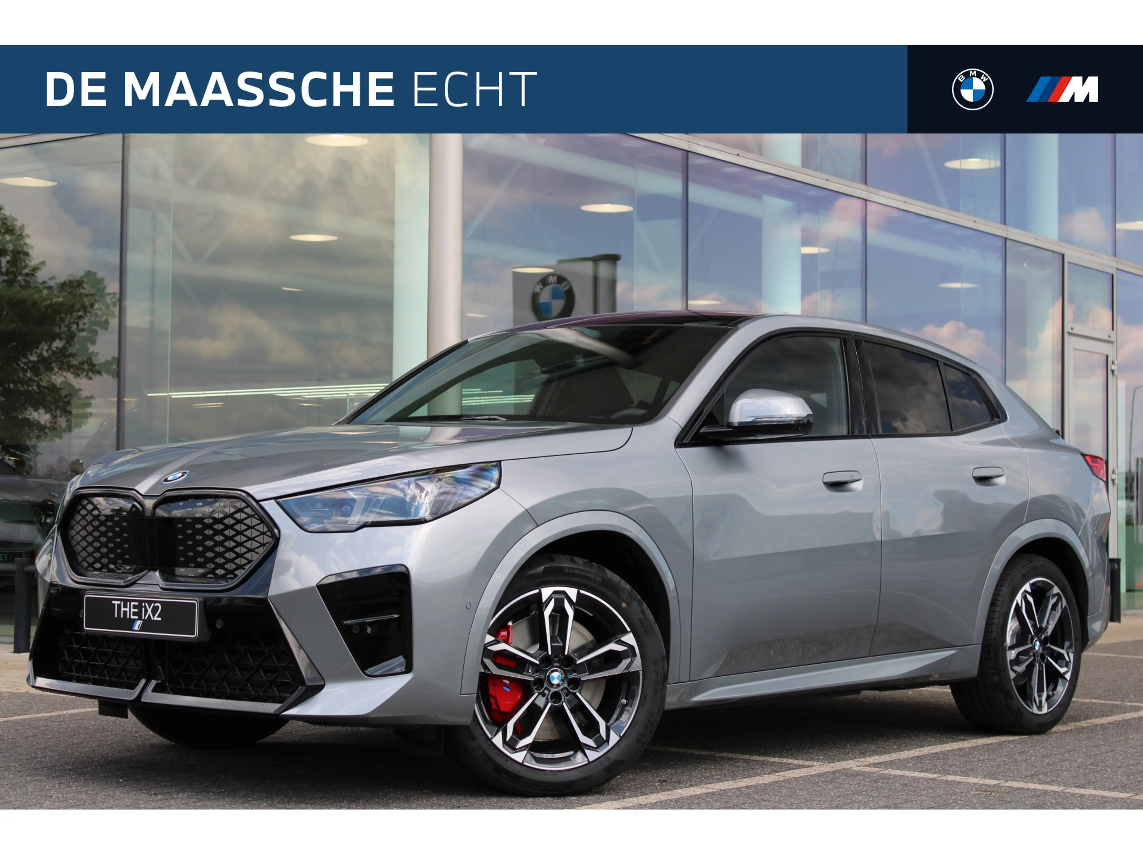 BMW iX2 eDrive20 M Sport / Panoramadak / Trekhaak / Sports