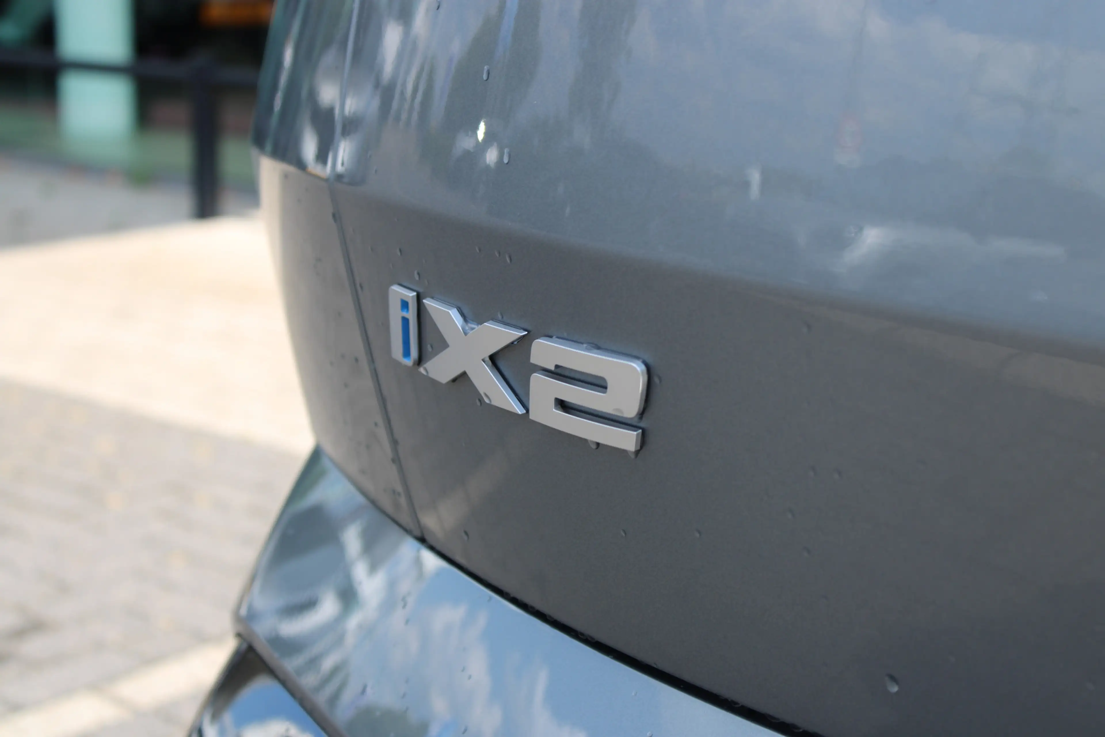 BMW iX2 eDrive20 M Sport / Panoramadak / Trekhaak / Sports — photo 11