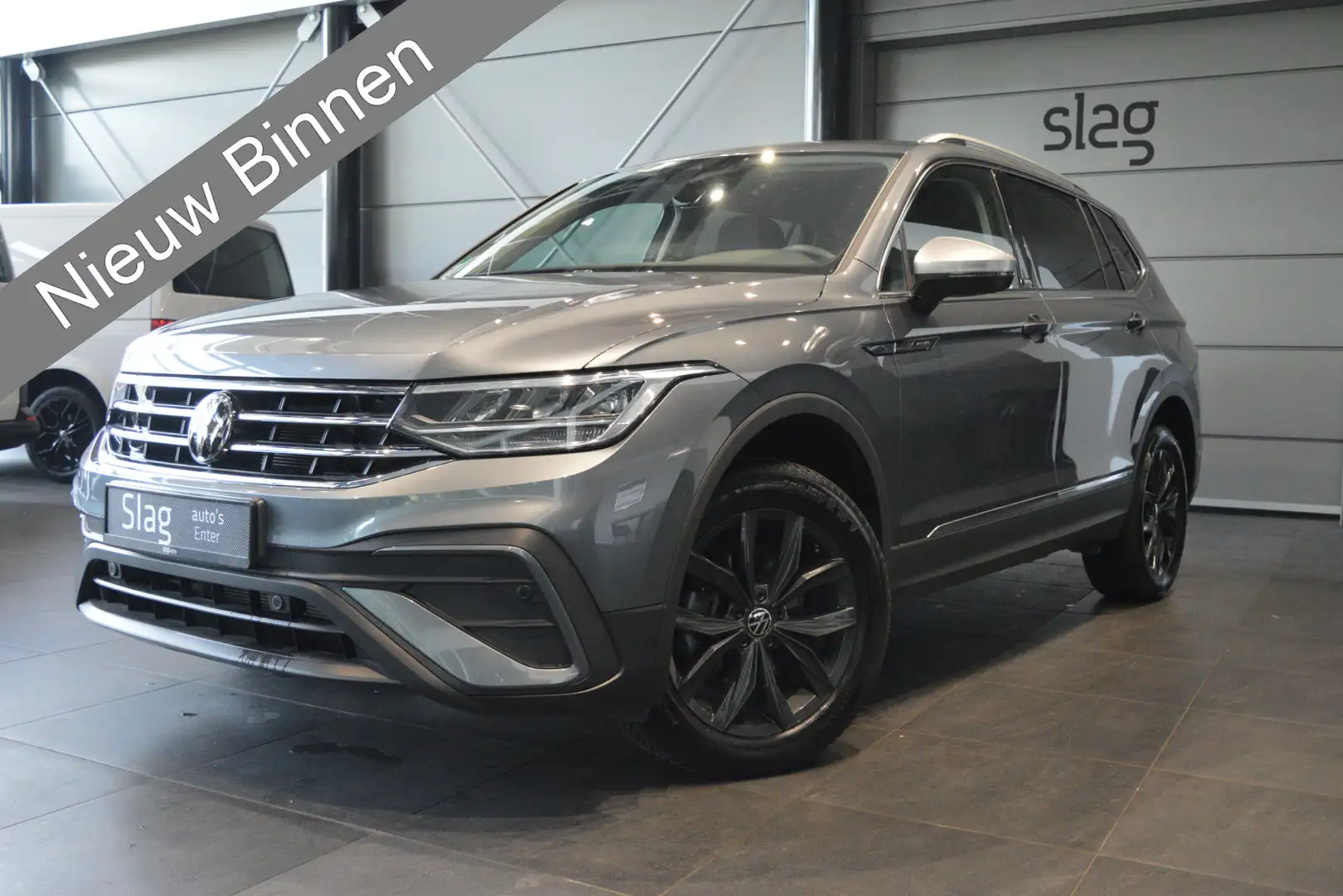 Volkswagen Tiguan Allspace 1.5 TSI MOVE navi camera led trekhaak 18 inch 150 Goud - 1