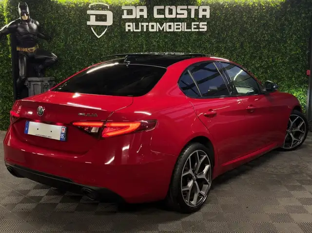 Alfa Romeo Giulia view 10