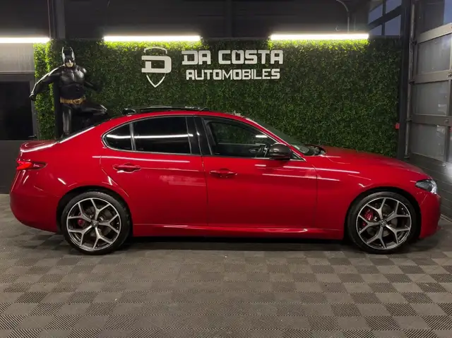 Alfa Romeo Giulia view 2