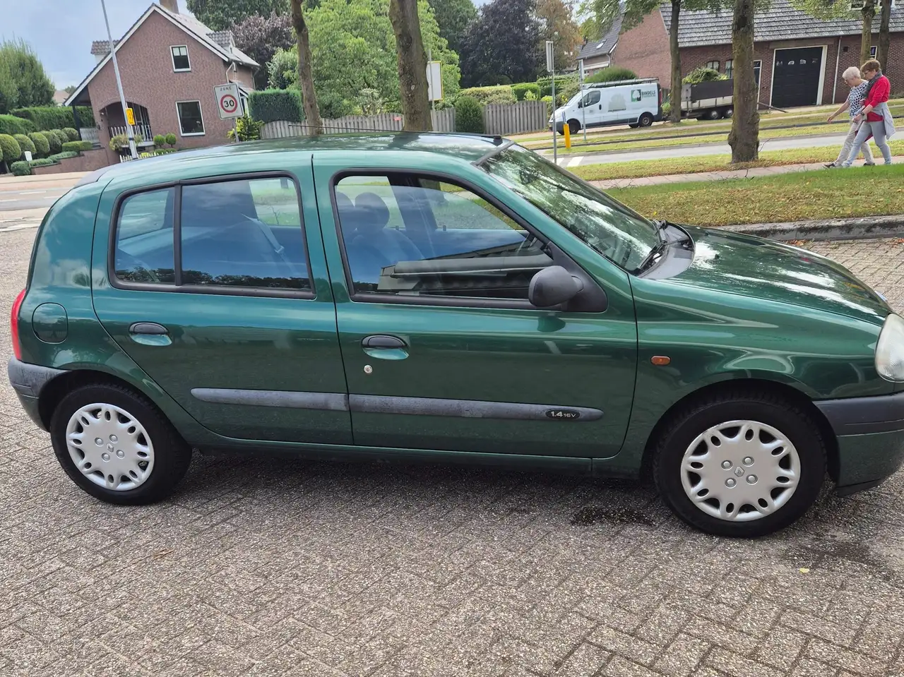 Renault Clio 1.4-16V RN, foto 2