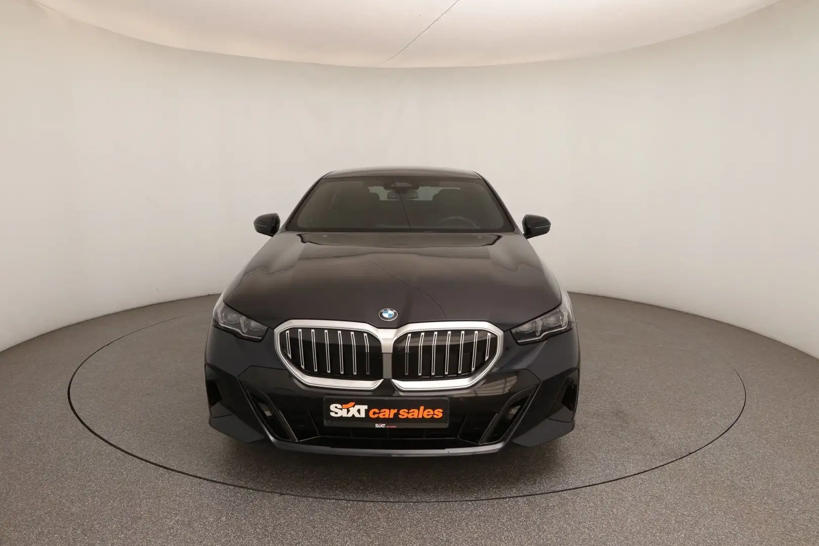 BMW 520 d xDr. M Sport Lüft|harman|PA+360°|el.S|4xSHZ Schwarz - 2