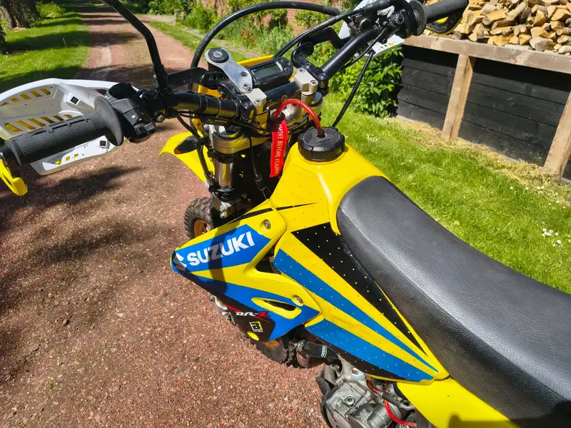 Suzuki DR-Z 400 - foto 8