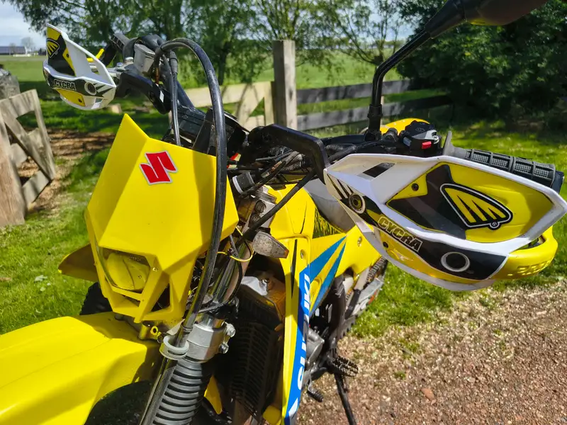 Suzuki DR-Z 400 - foto 4
