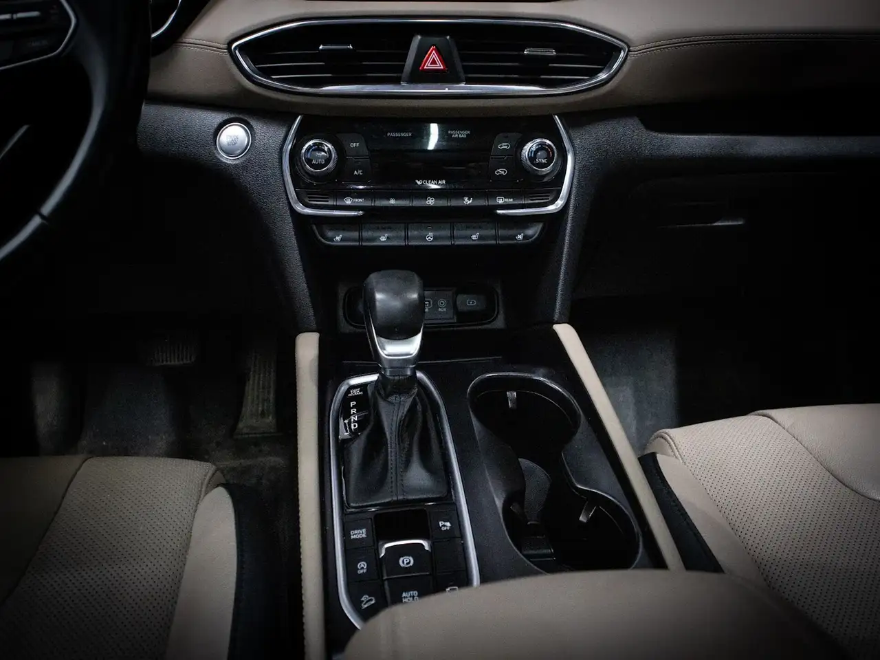 Hyundai SANTA FE снимка Hyundai SANTA FE