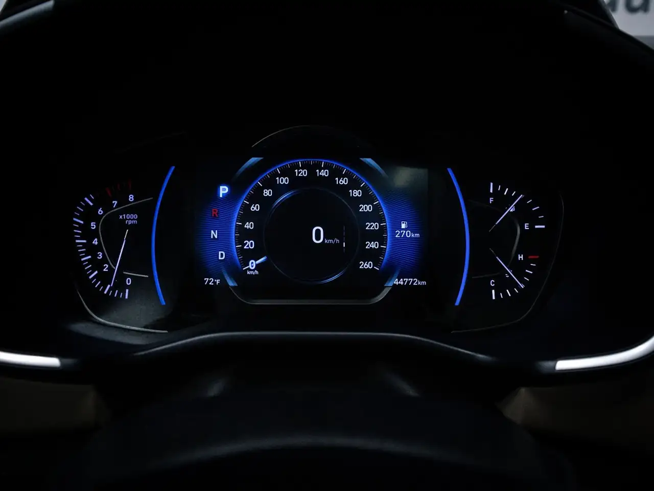 Hyundai SANTA FE снимка Hyundai SANTA FE