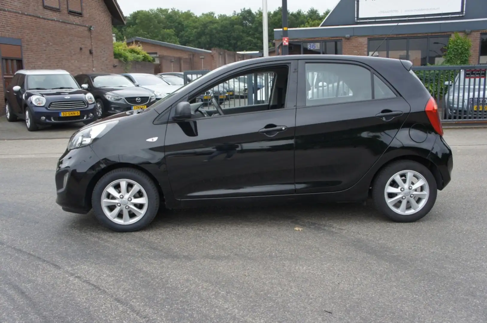 Kia Picanto 1.0 CVVT ISG AIRCO NAVI KEURIGE STAAT Zwart - 2