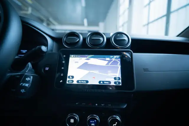 Dacia Duster view 12