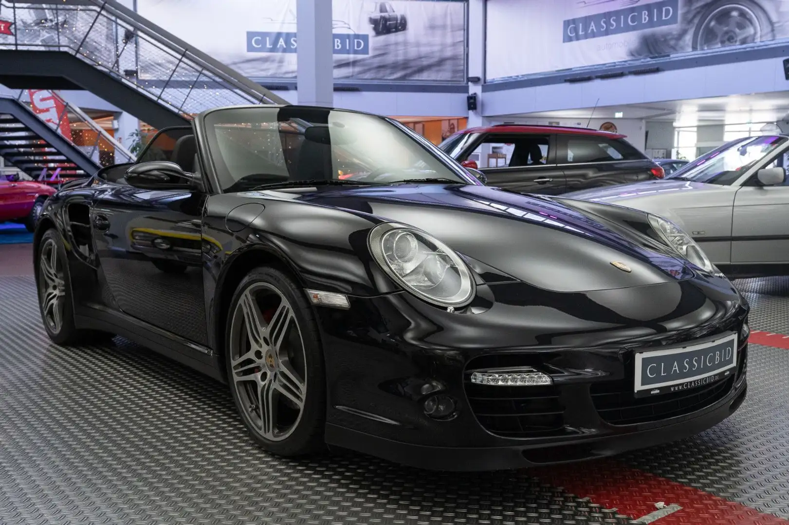 Porsche 911 Turbo Cabrio Schwarz - 2