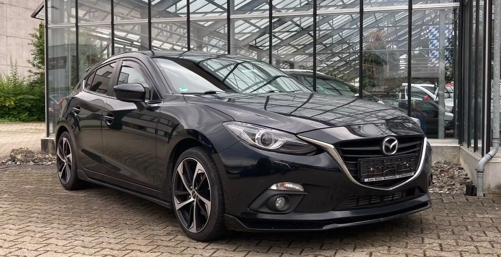 Mazda 3 Limo 5-türig Black Limited Bi-Xenon Sport 18" Schwarz - 2