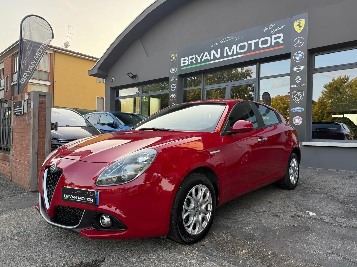 Alfa Romeo Giulietta Giulietta 1.6 JTDm 120 CV Business Rood - 2